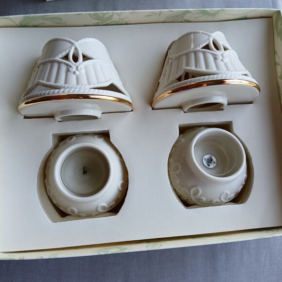 Lenox Great Giftables Carved Tea Light Lamps set of 2 in original box EUC - Picture 4 of 8